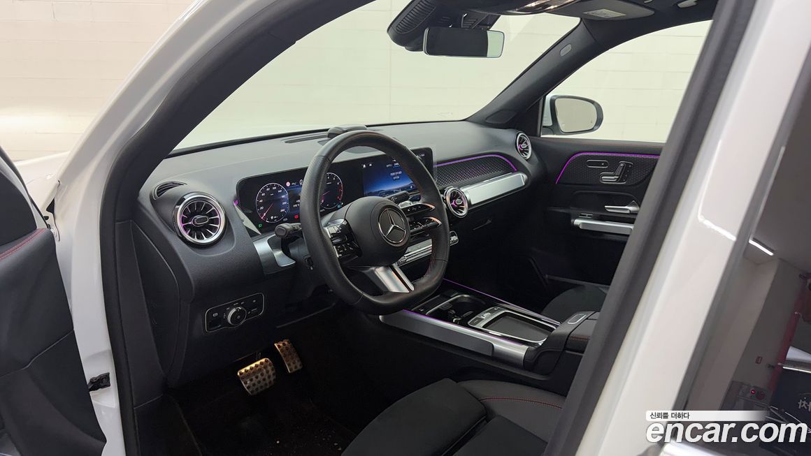 Mercedes-Benz GLB-Class 2025