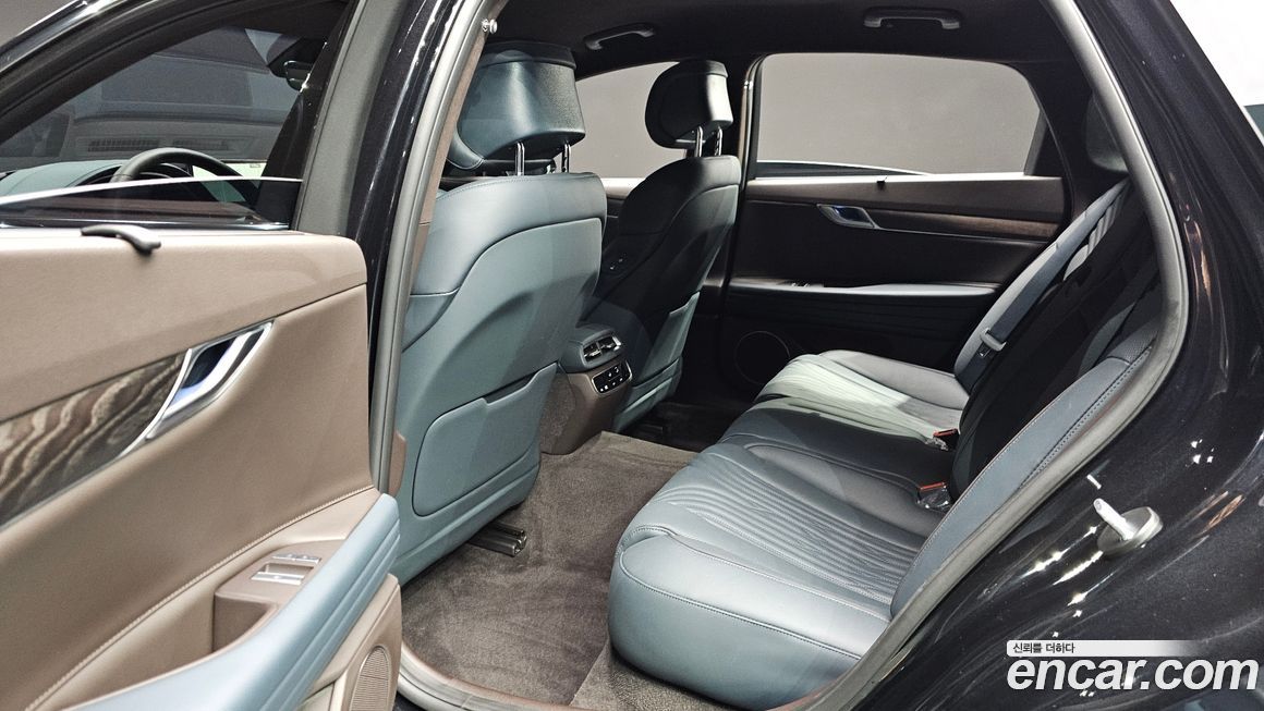 Genesis G80 2023