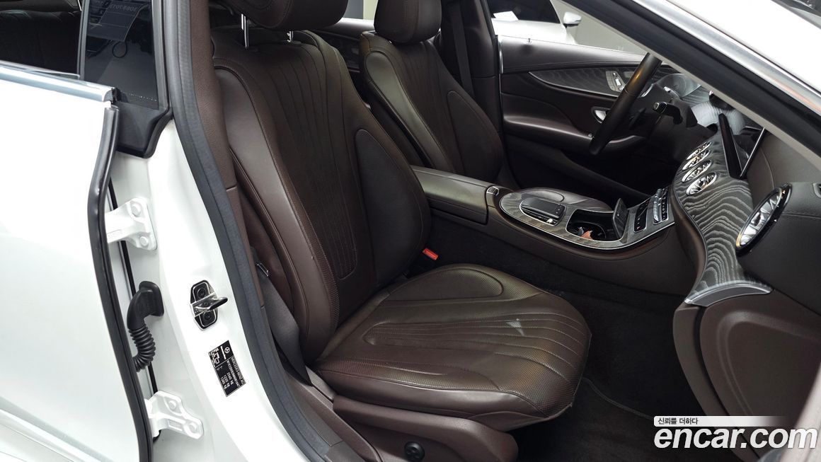 Mercedes-Benz CLS-Class 2021