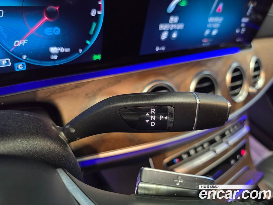 Mercedes-Benz E-Class 2023