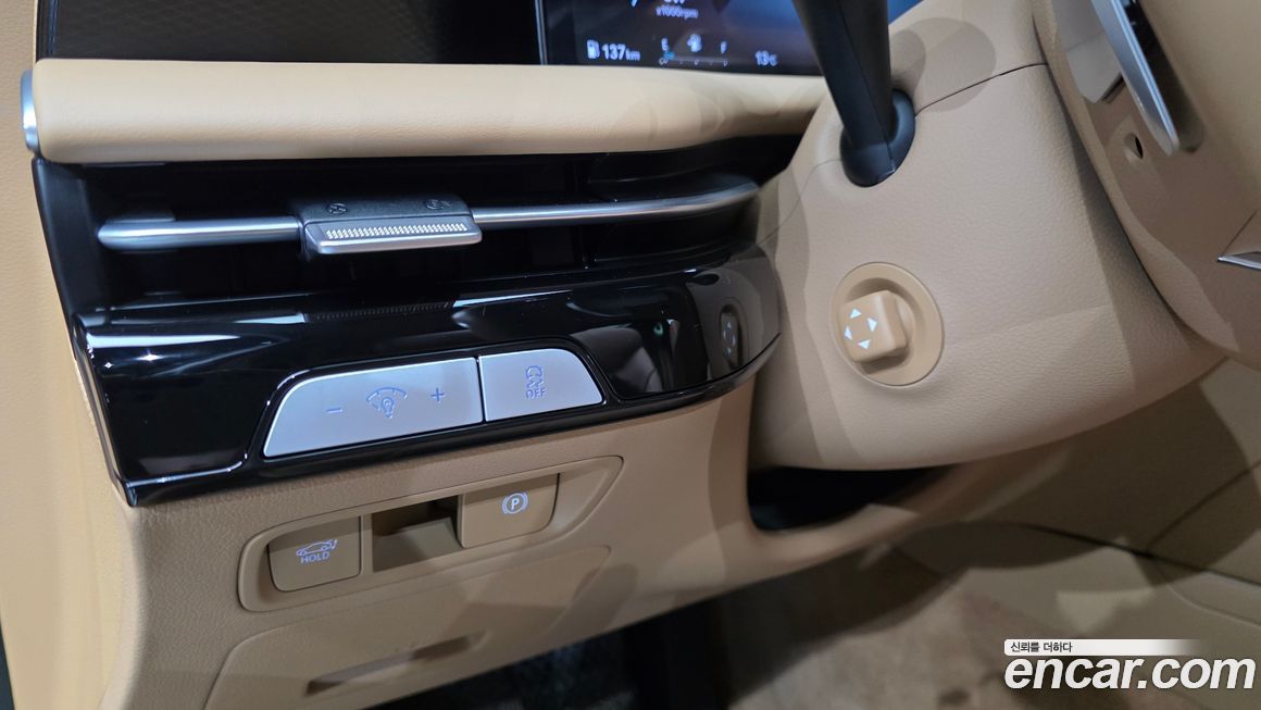 Genesis G80 2025