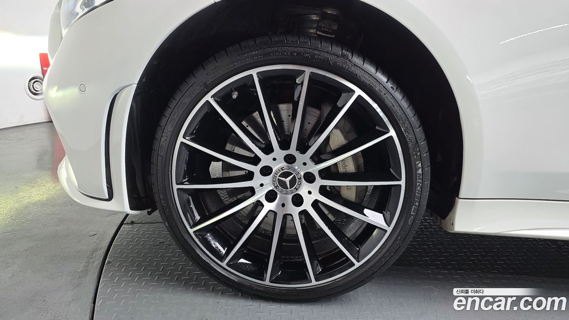 Mercedes-Benz CLS-Class 2021