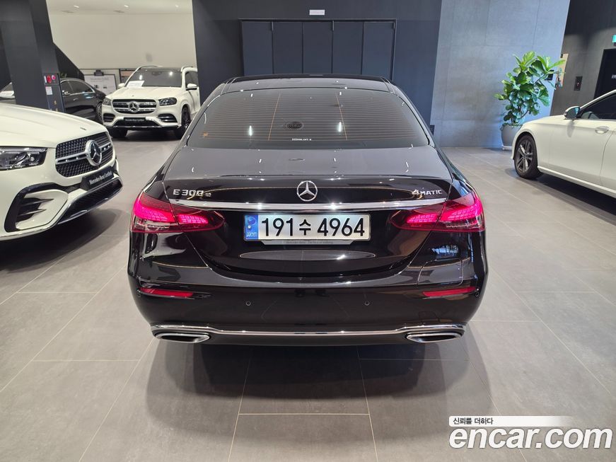 Mercedes-Benz E-Class 2023