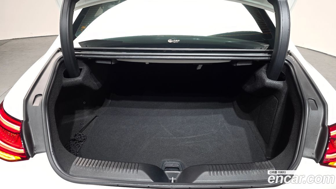 Mercedes-Benz CLS-Class 2021