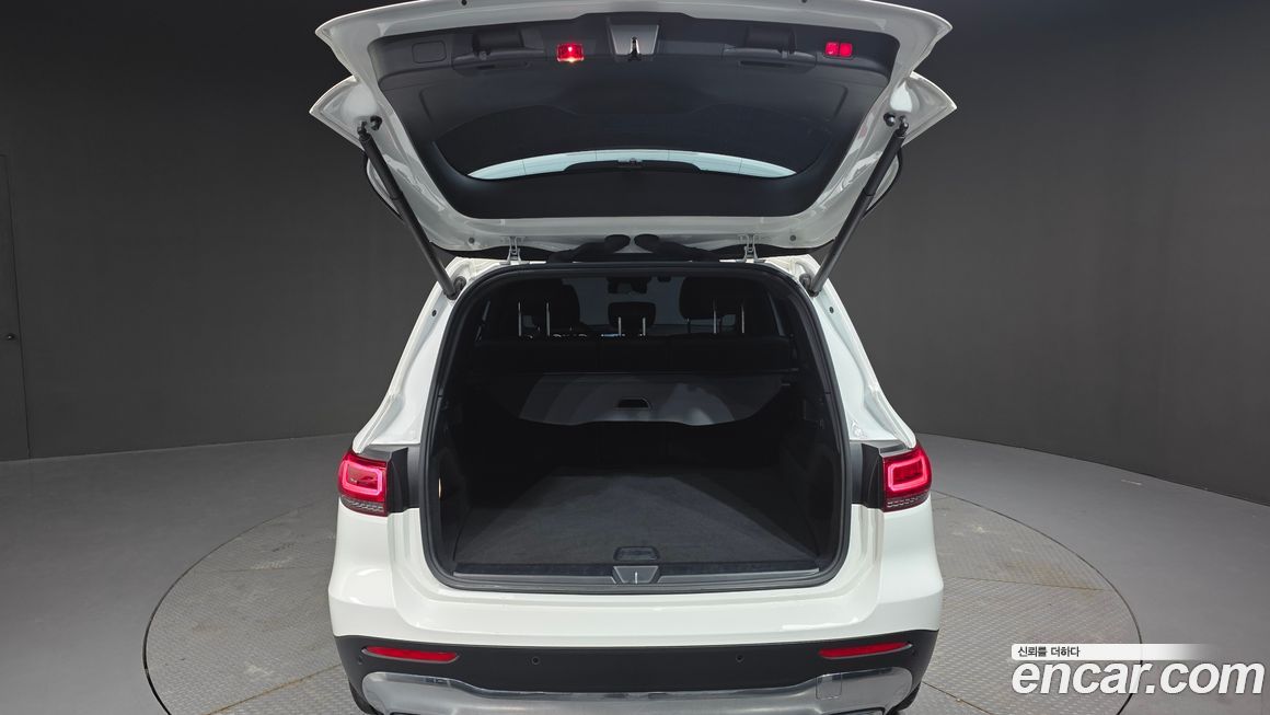 Mercedes-Benz GLB-Class 2022