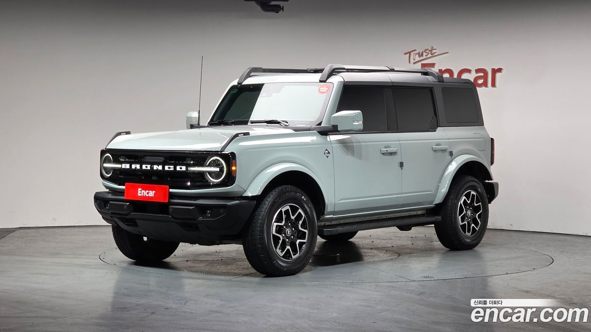 Ford Bronco 2023