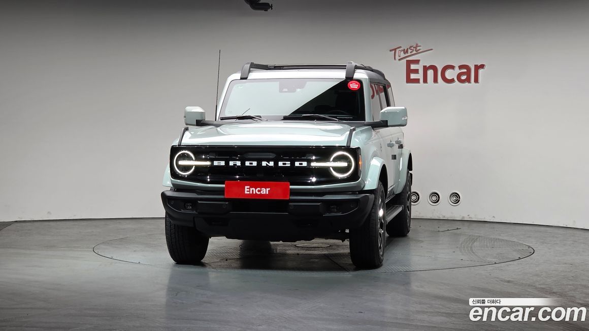 Ford Bronco 2023