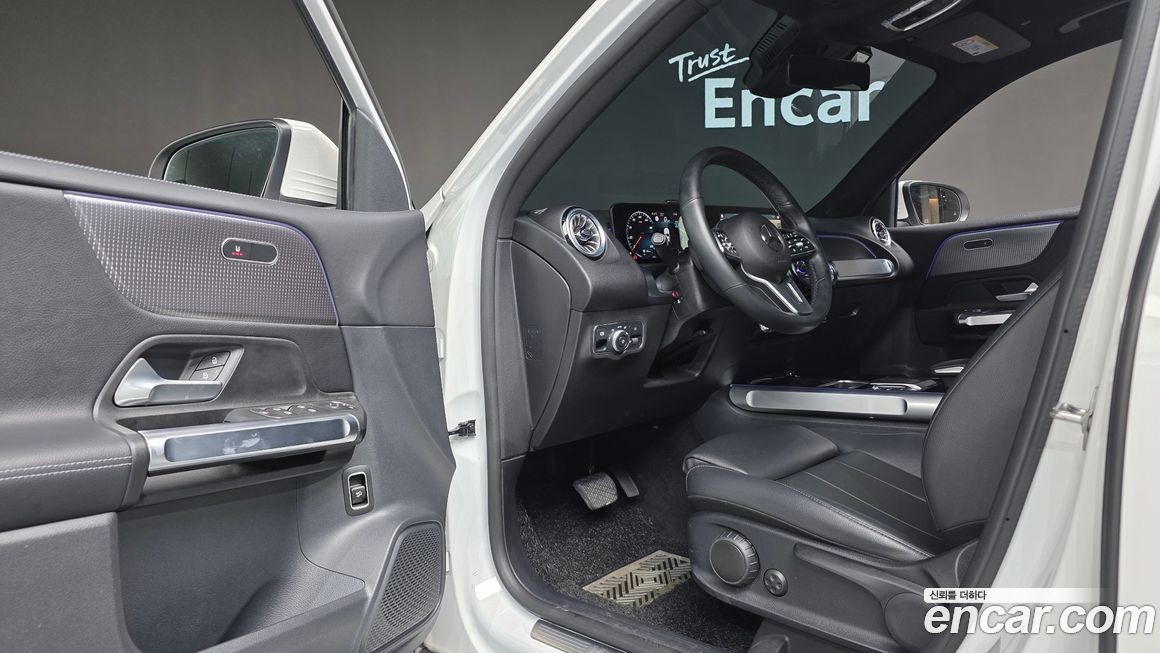 Mercedes-Benz GLB-Class 2022