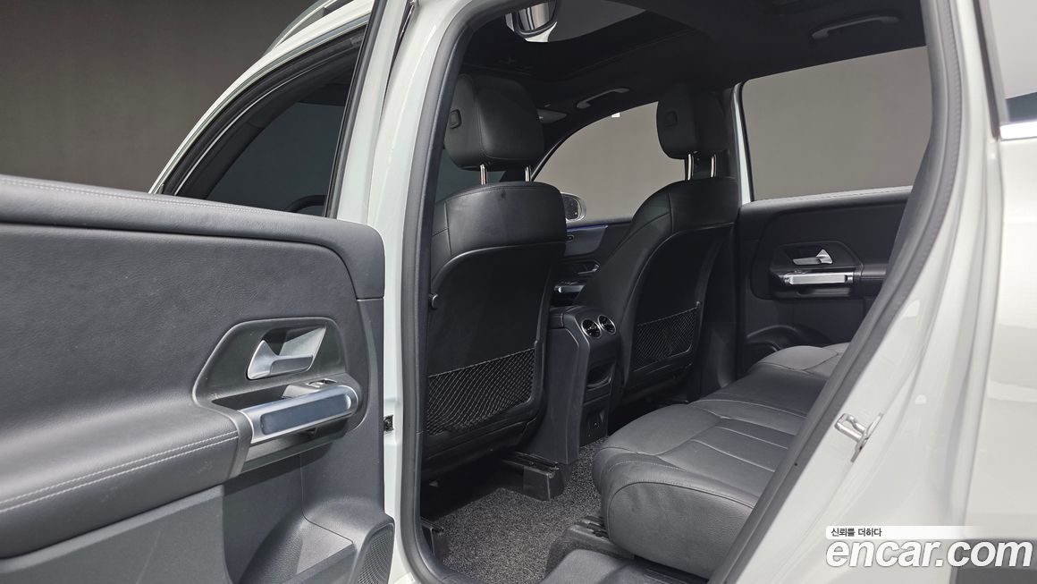 Mercedes-Benz GLB-Class 2022