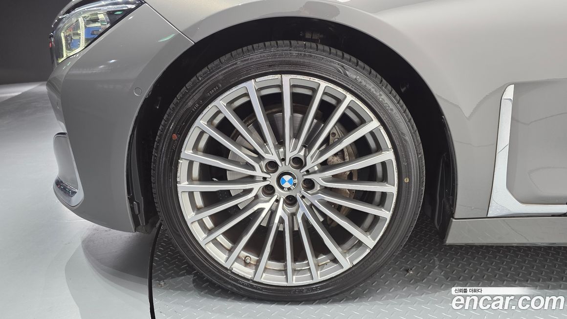 BMW 7-Series 2022