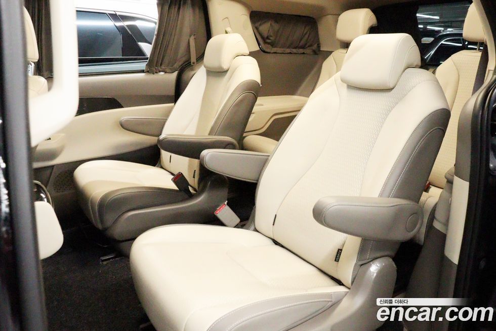 Kia Canival 2025