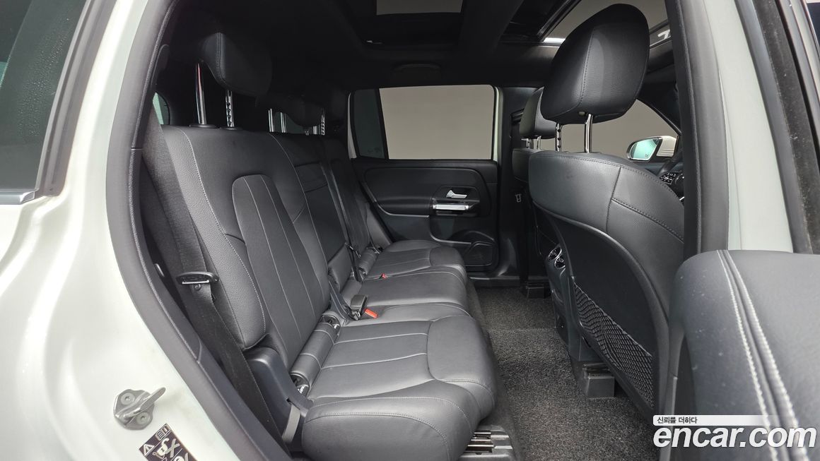 Mercedes-Benz GLB-Class 2022