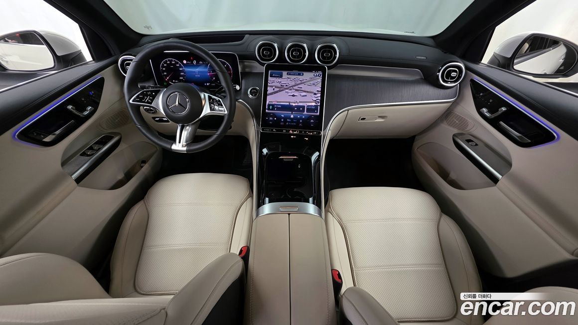 Mercedes-Benz GLC-Class 2024