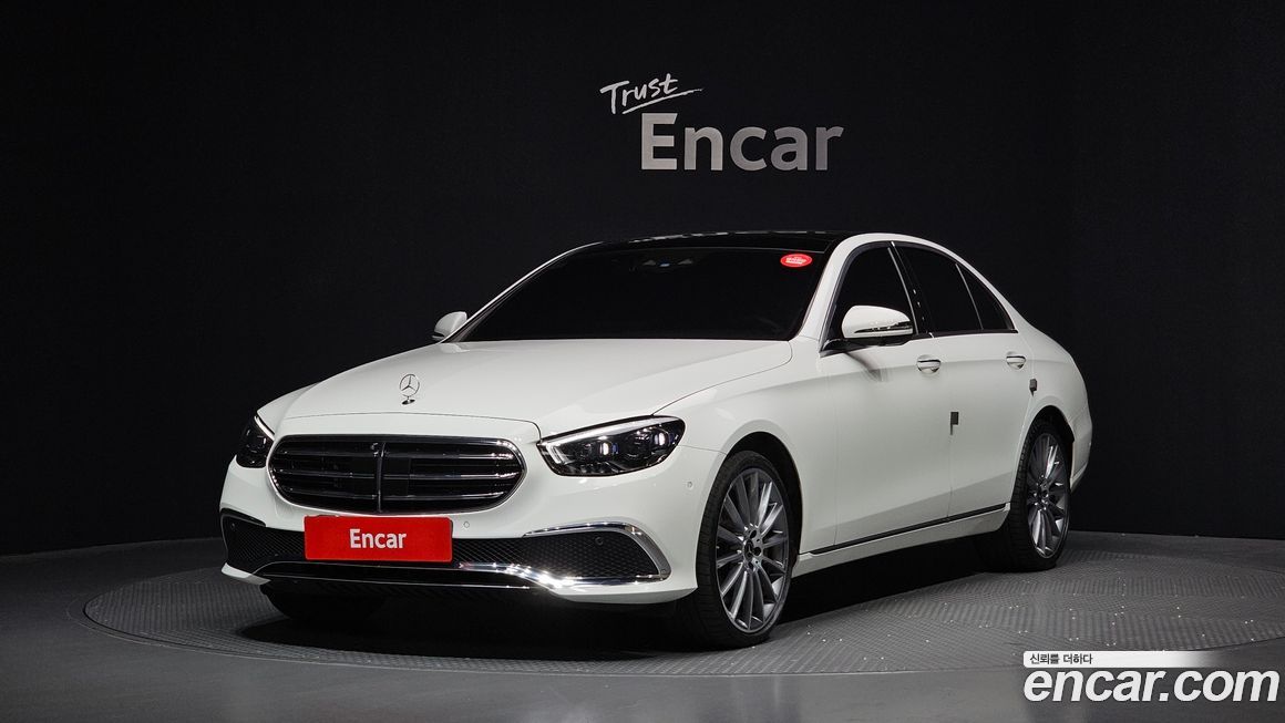 Mercedes-Benz E-Class 2023