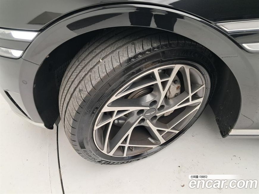Genesis G90 2023