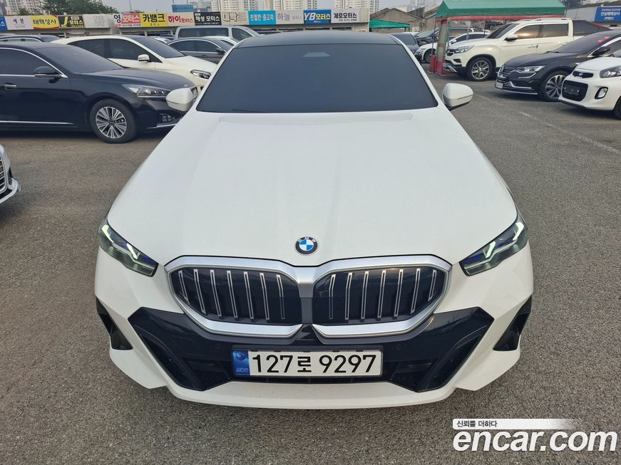 BMW 5-Series 2025