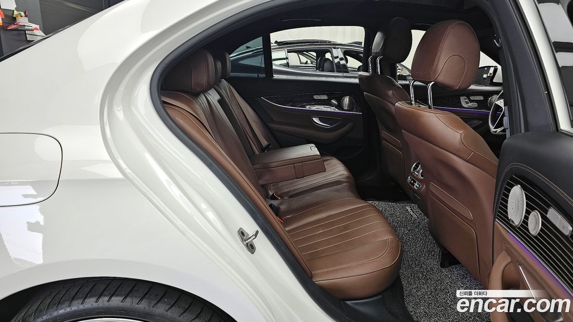 Mercedes-Benz E-Class 2023