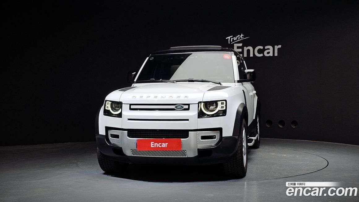Land Rover Defender 2022
