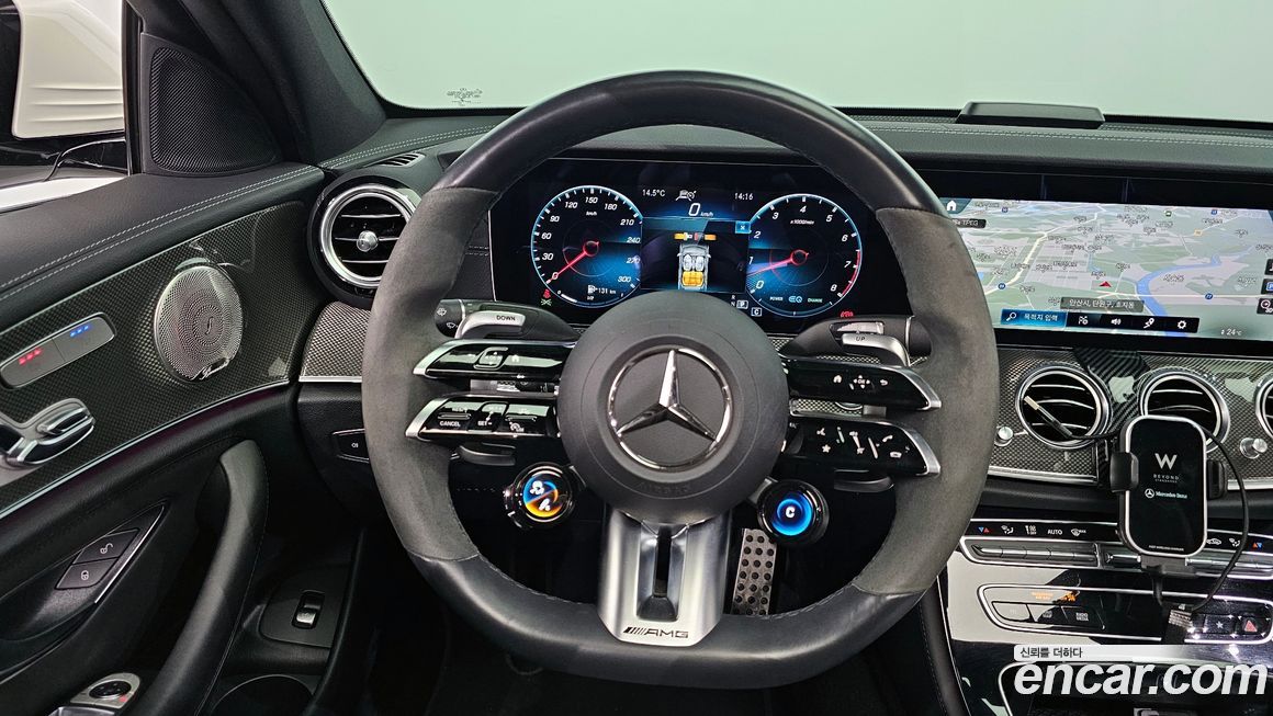 Mercedes-Benz E-Class 2022