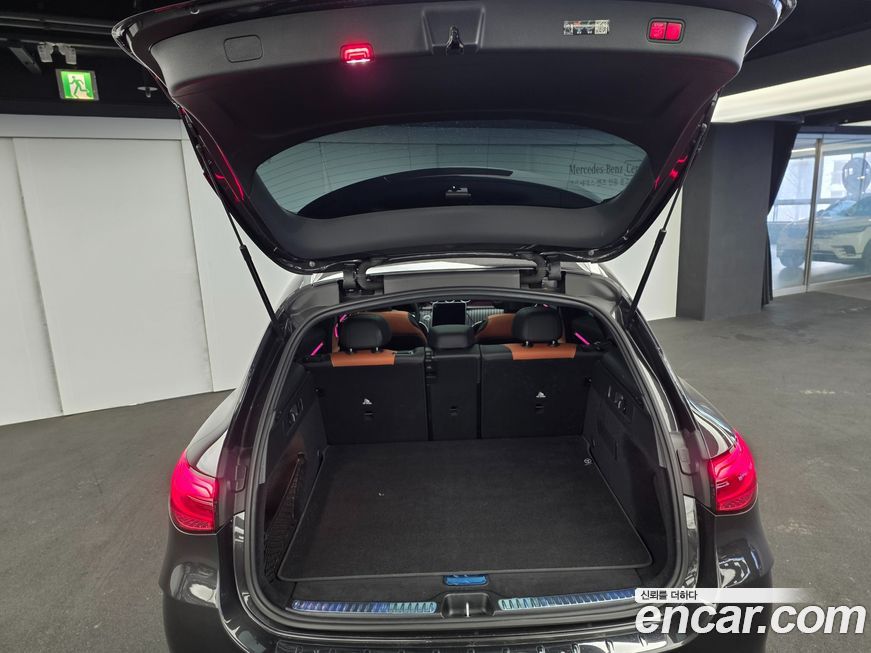 Mercedes-Benz GLC-Class 2024