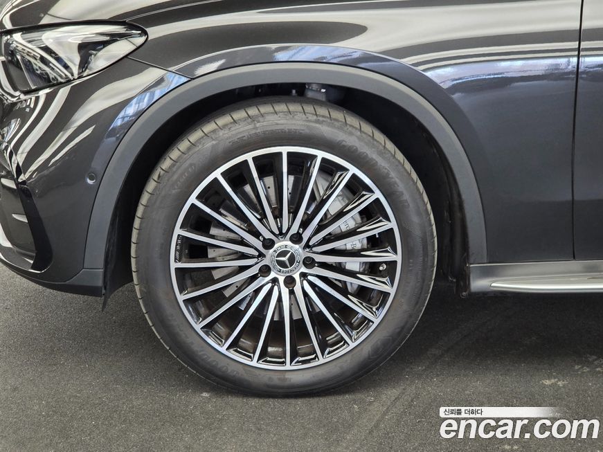 Mercedes-Benz GLC-Class 2024