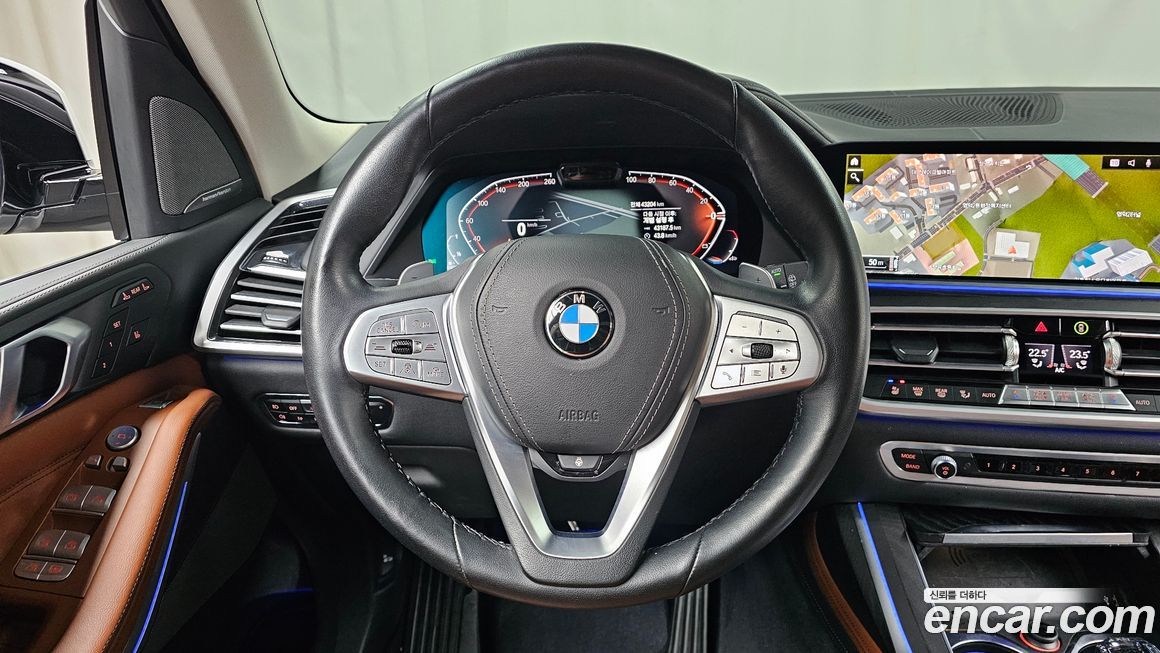 BMW X7 2021