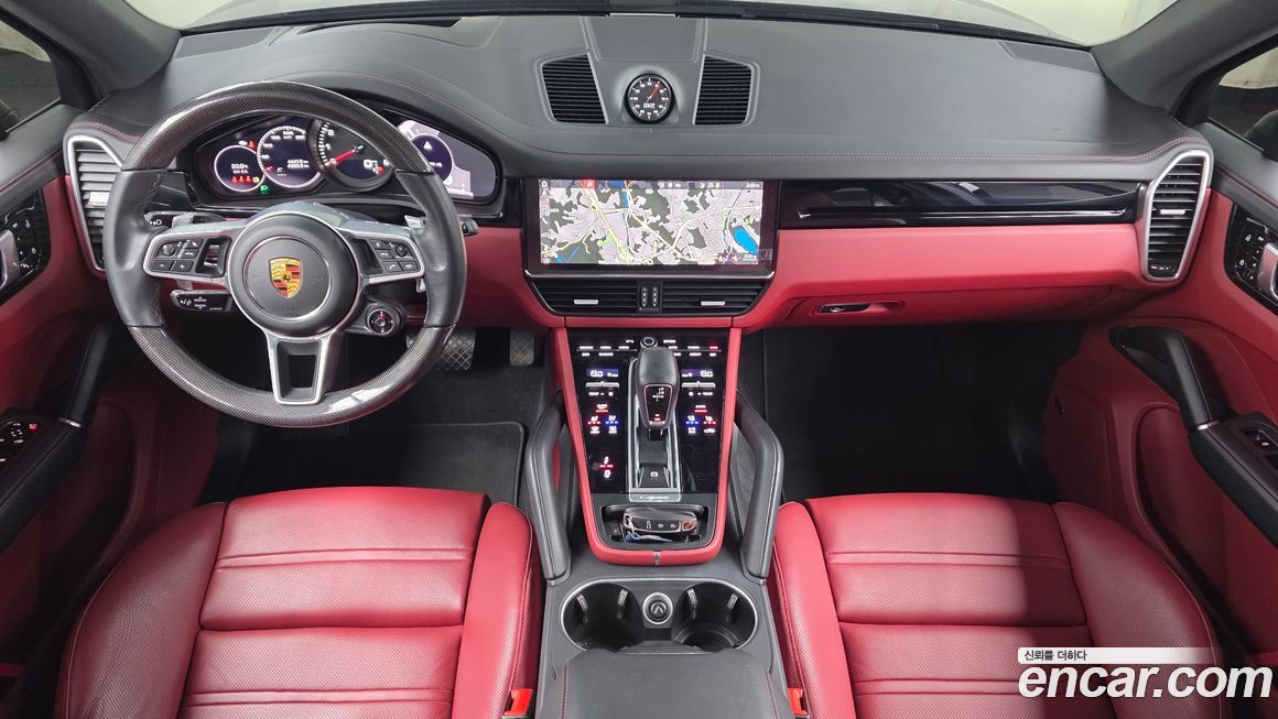 Porsche Cayenne 2021