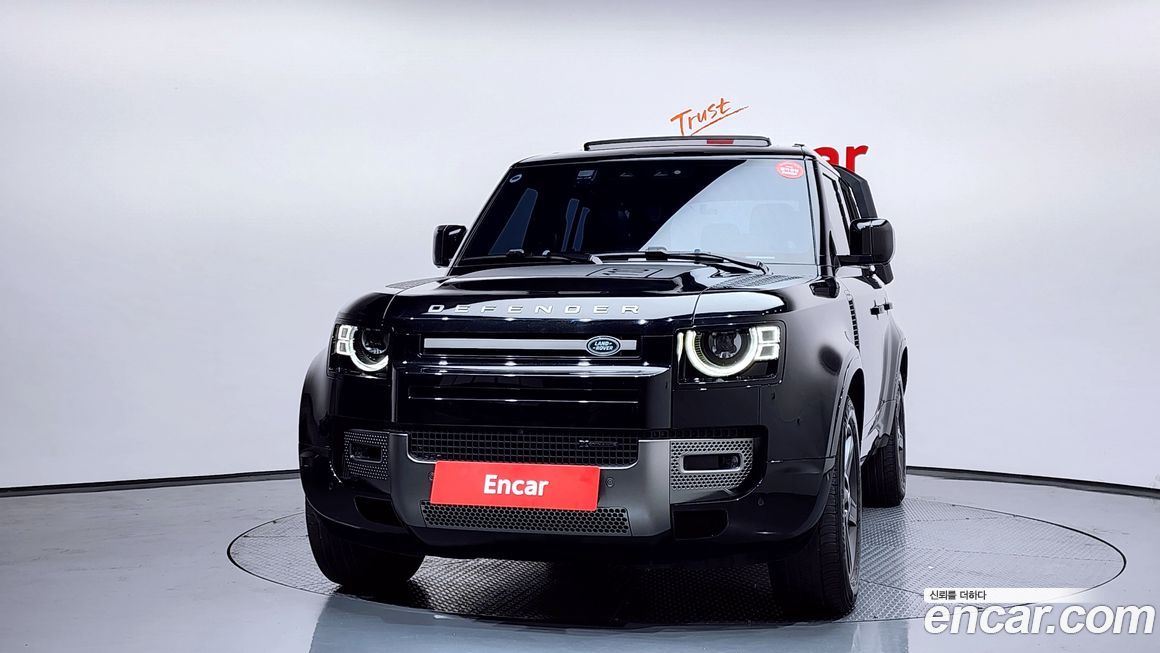 Land Rover Defender 2023
