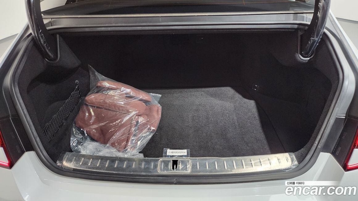 Genesis G90 2023