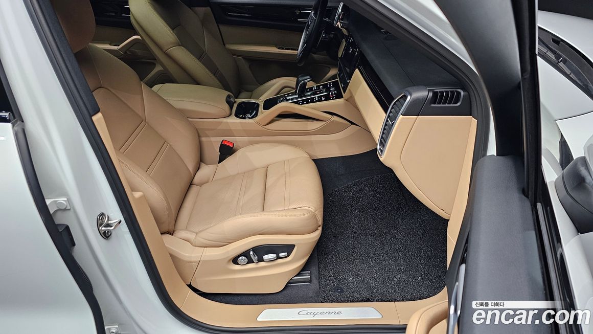 Porsche Cayenne 2020