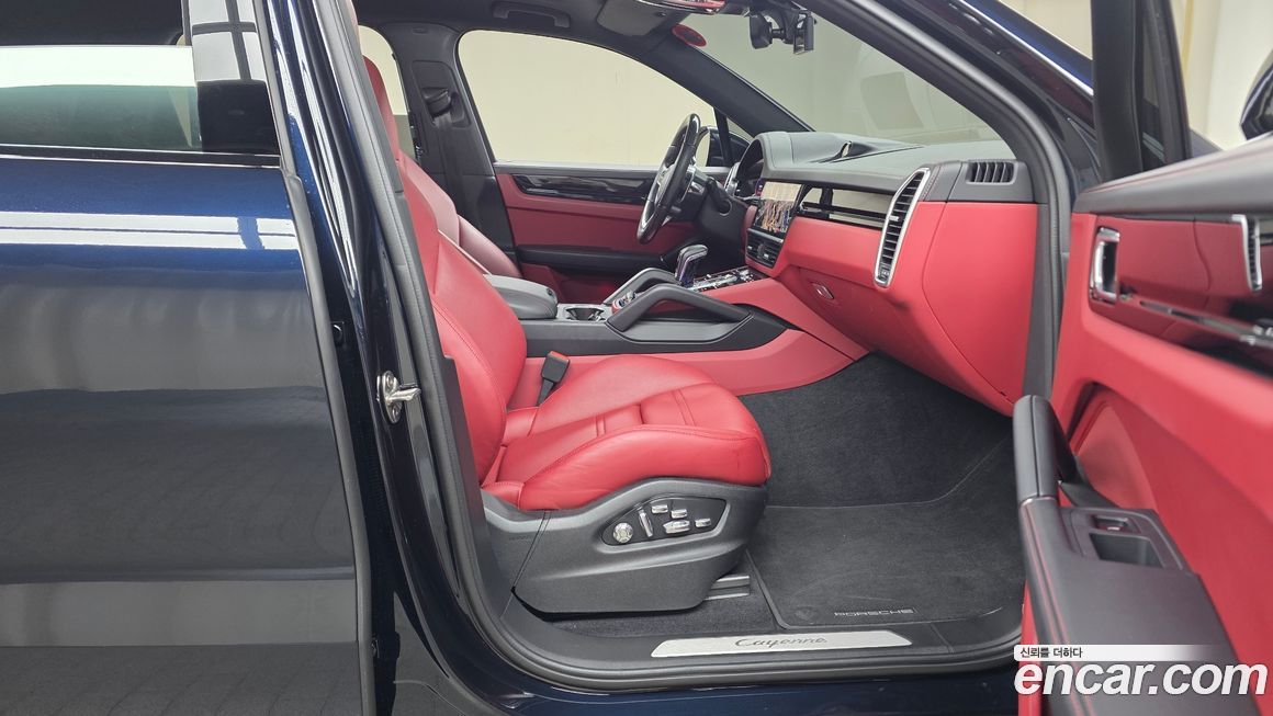 Porsche Cayenne 2021