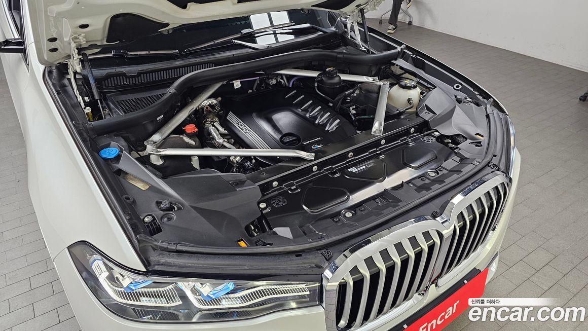 BMW X7 2021