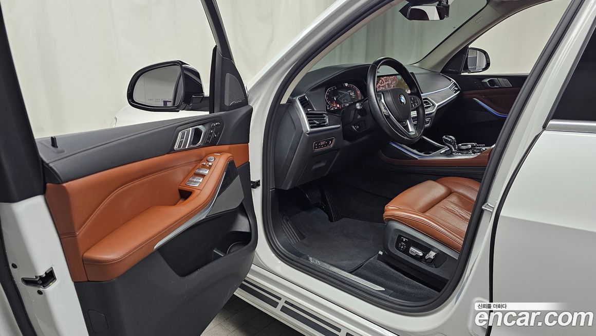 BMW X7 2021