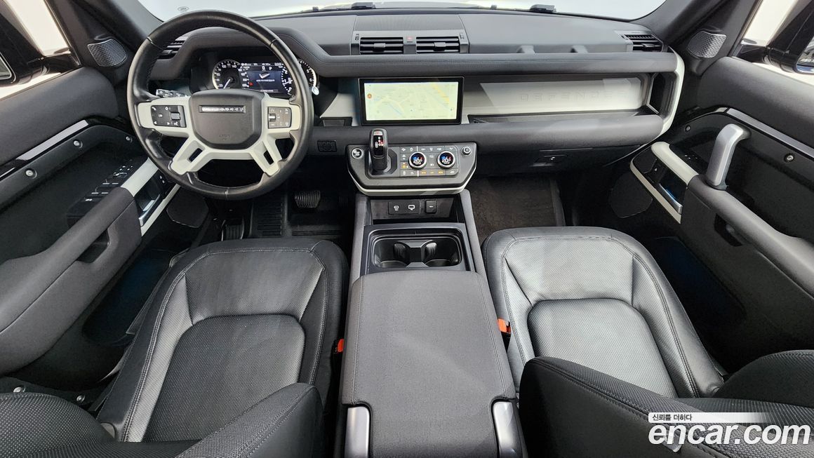 Land Rover Defender 2023