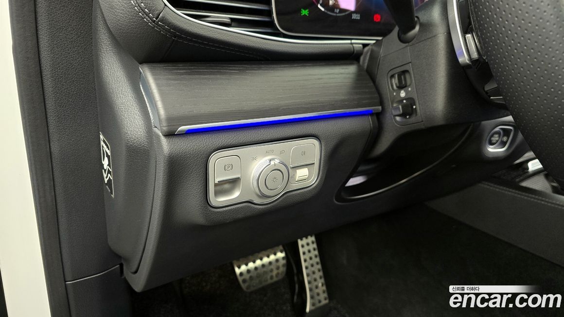 Mercedes-Benz GLE-Class 2023