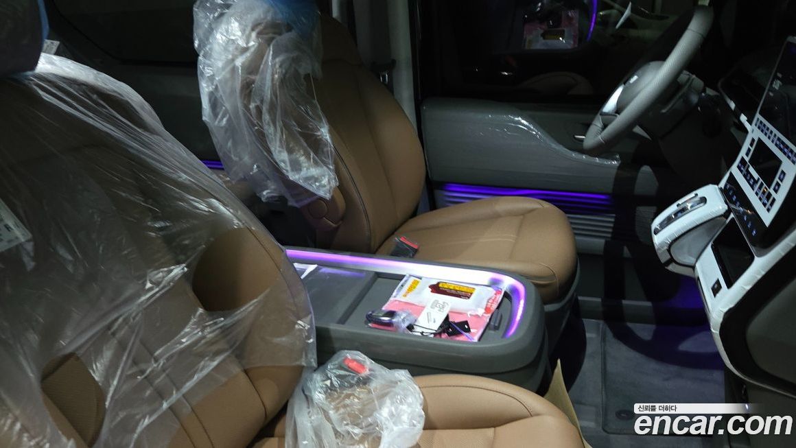 Hyundai Staria 2025