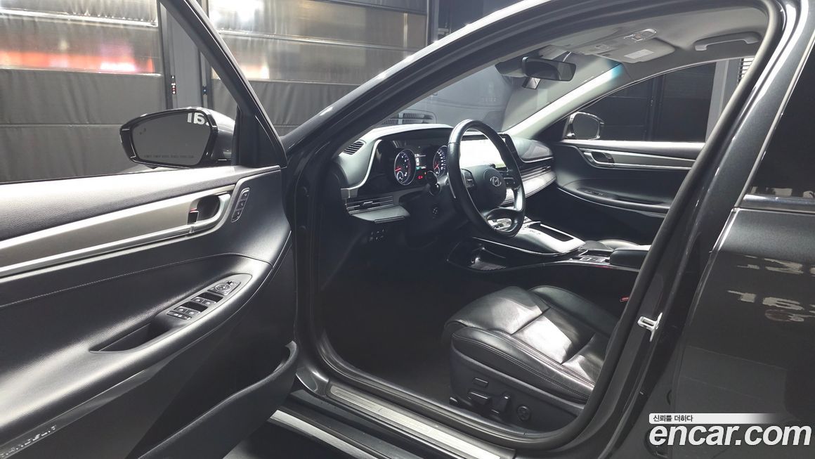 Hyundai Grandeur 2020