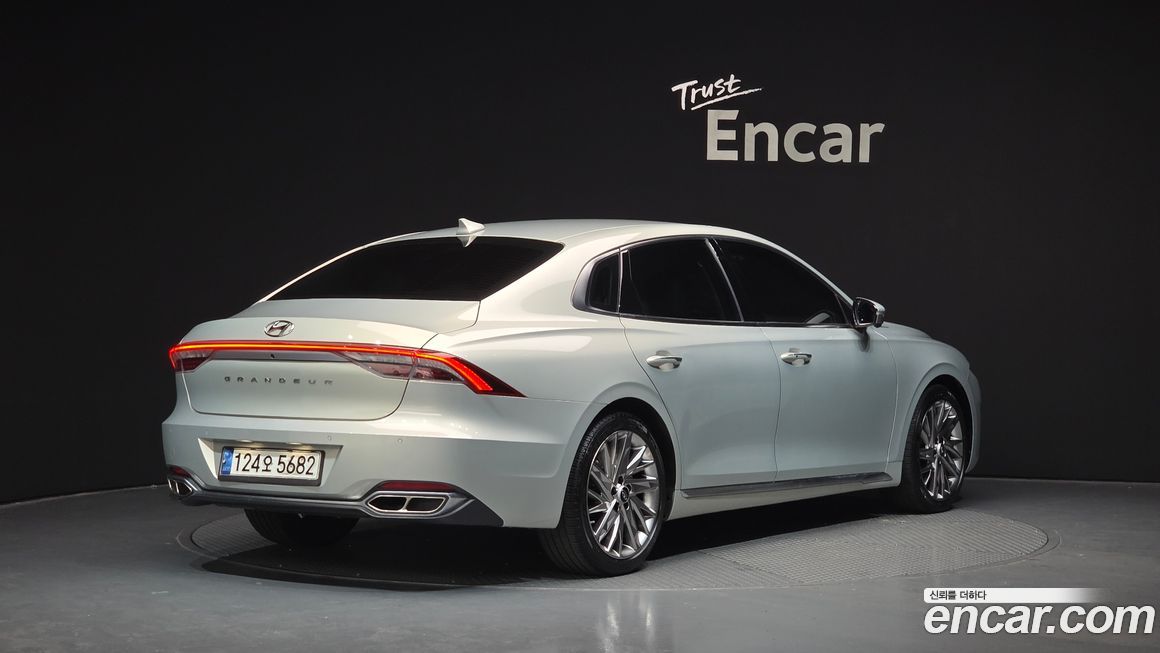 Hyundai Grandeur 2020