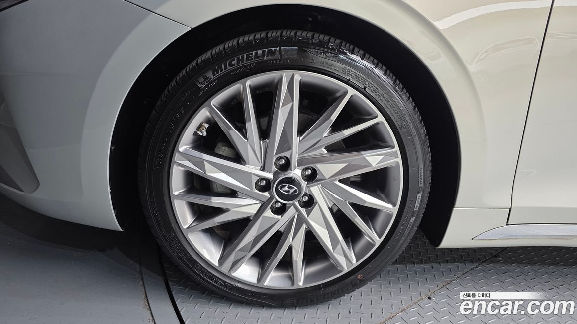 Hyundai Grandeur 2020