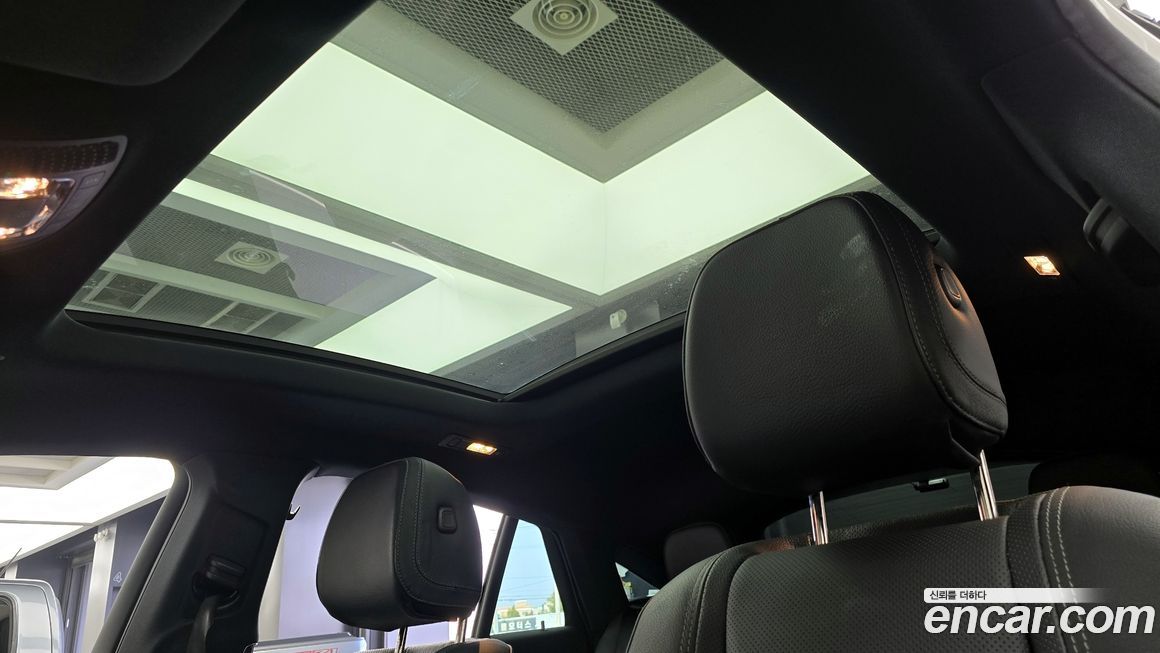 Mercedes-Benz GLE-Class 2023