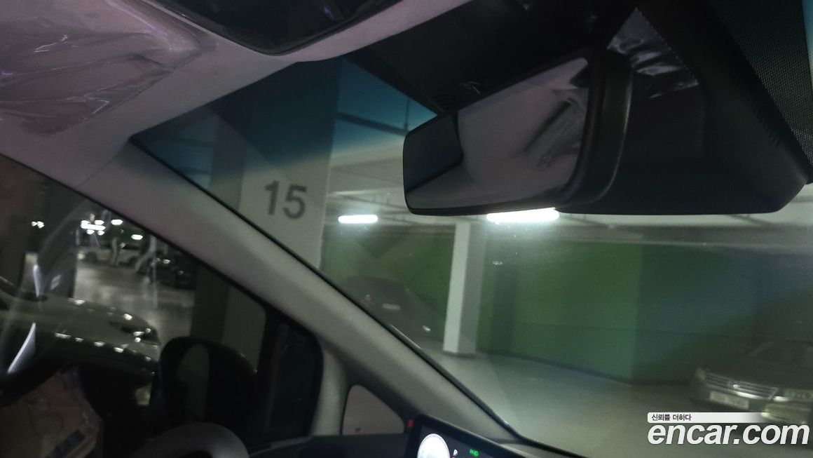 Hyundai Staria 2025