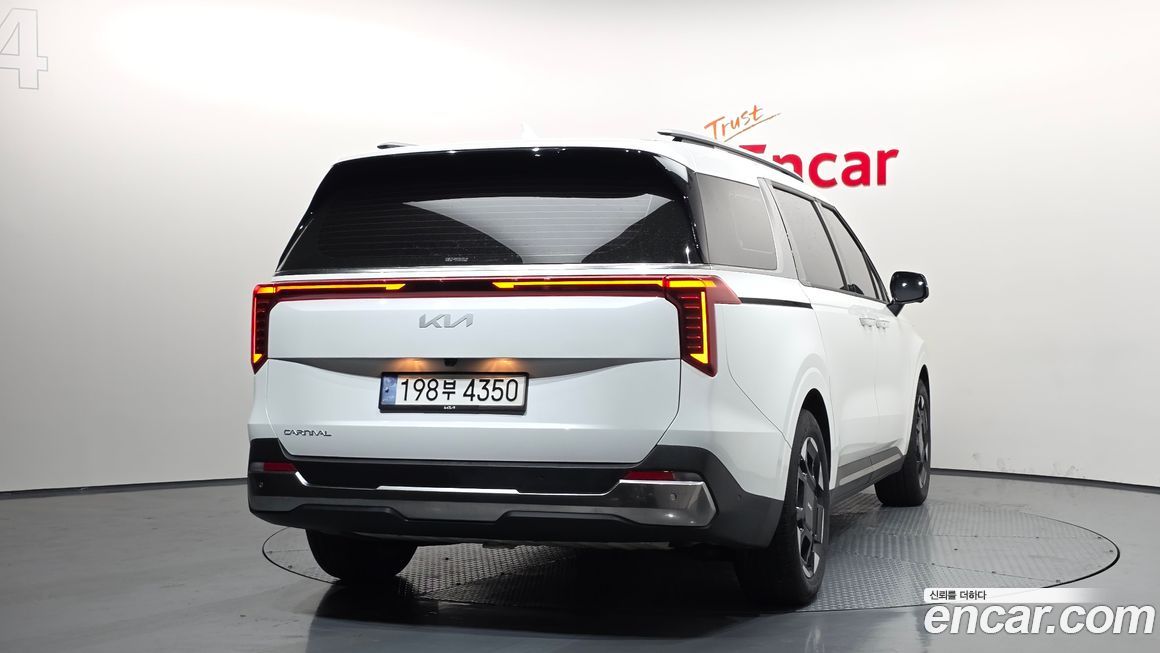 Kia Canival 2024