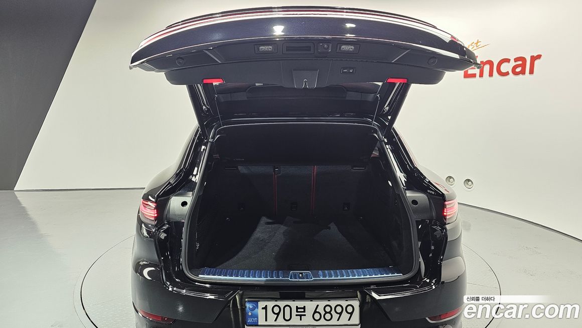 Porsche Cayenne 2022