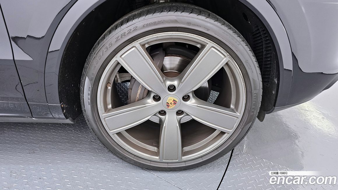 Porsche Cayenne 2022