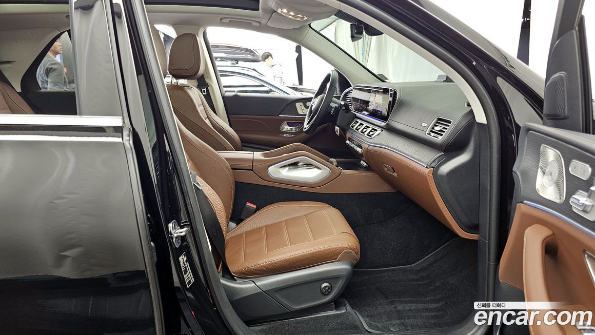 Mercedes-Benz GLE-Class 2025