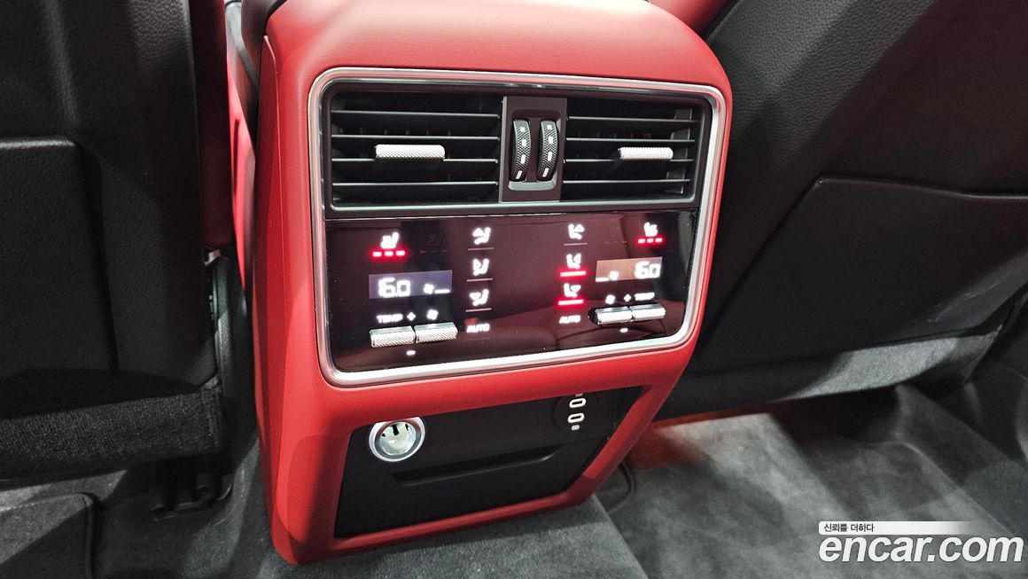 Porsche Cayenne 2022