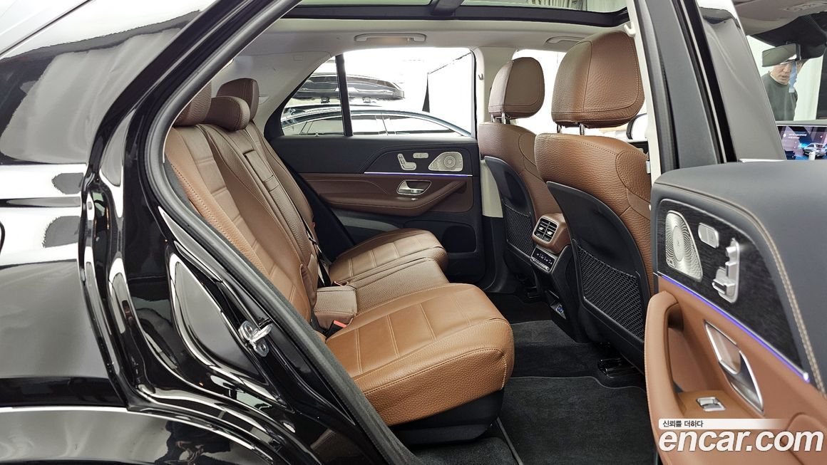 Mercedes-Benz GLE-Class 2025