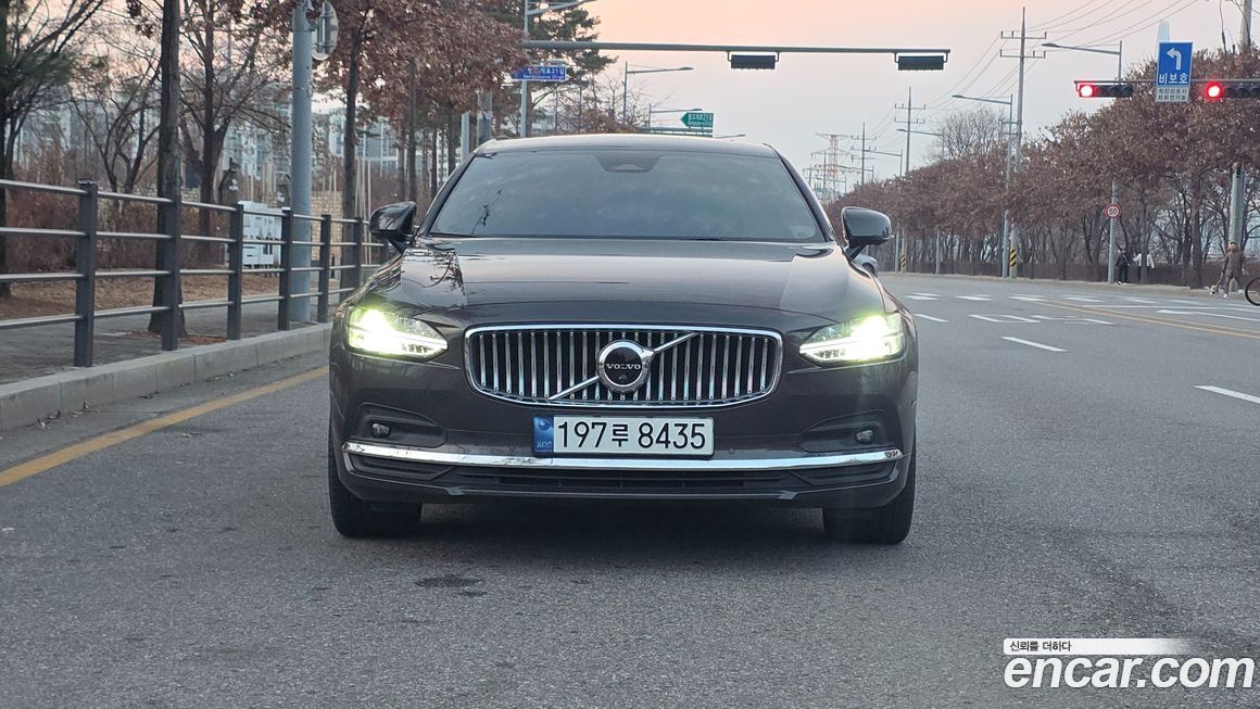 Volvo S90 2023