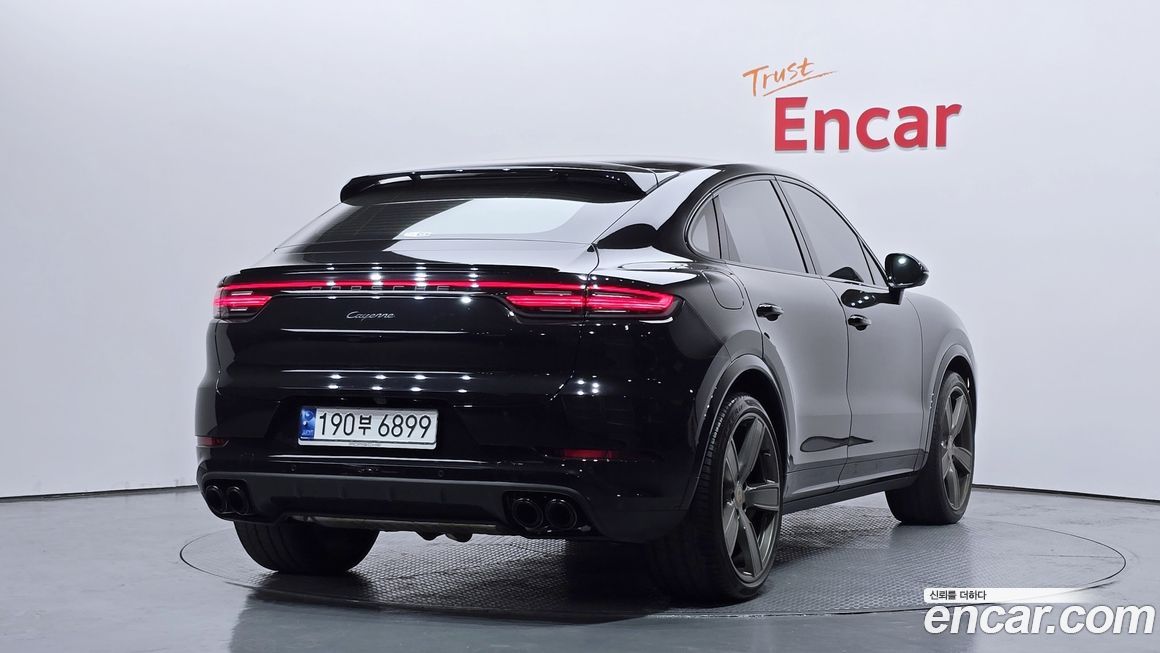 Porsche Cayenne 2022