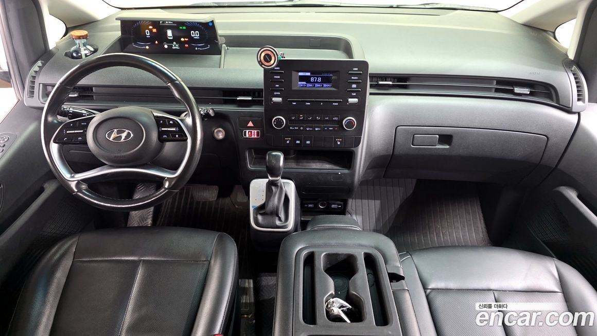 Hyundai Staria 2022